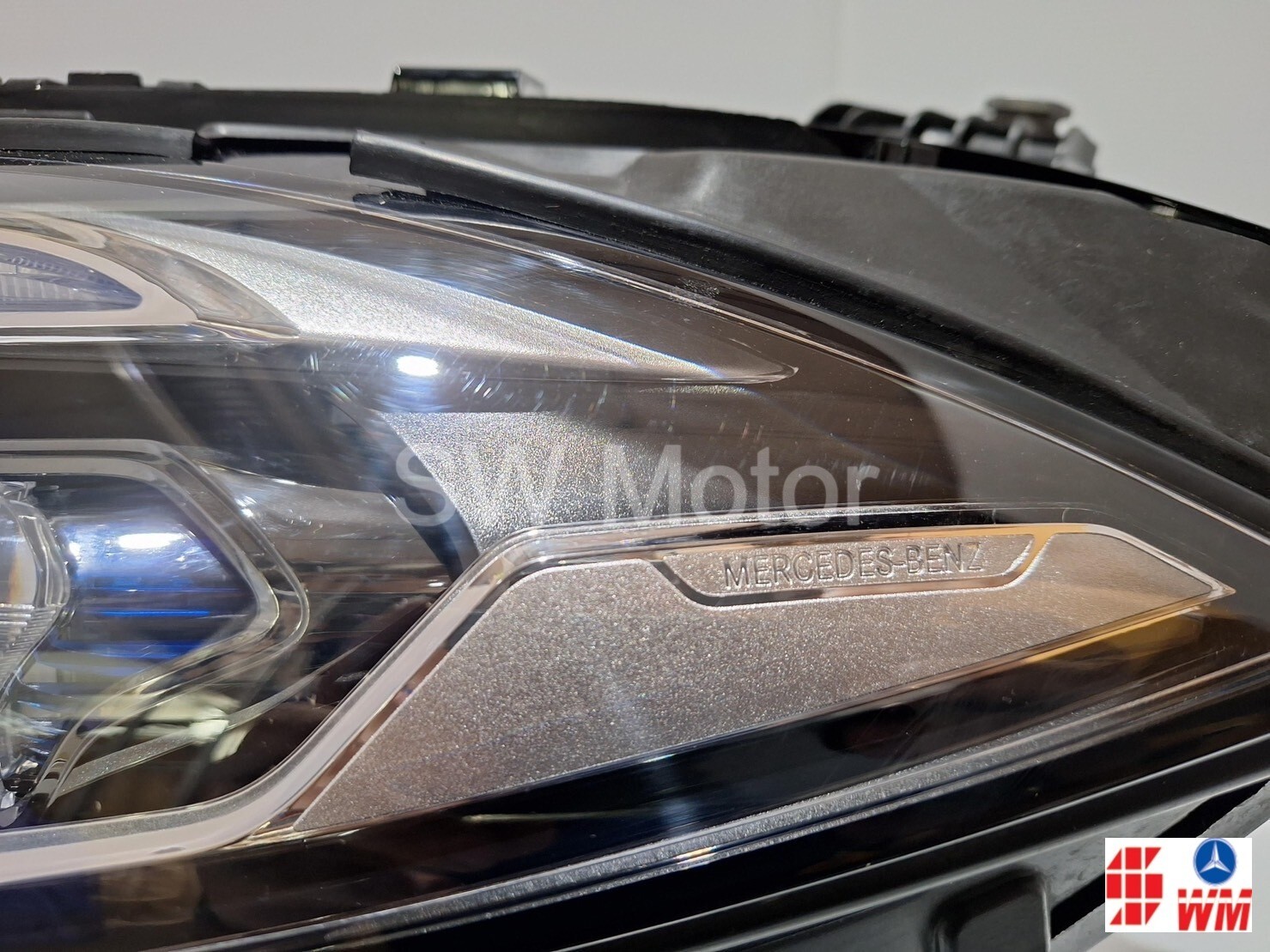 Used Genuine Mercedes Benz LED headlight right W257 CLS-Class 