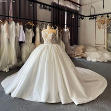 Special Designs Luxury Wedding Dress Lace Appliques Court Train Bridal Gowns