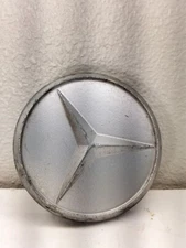 Mercedes Benz  Bundt Wheel Center Rim Cap Mexican Hat Hub Dust Cover E0633 oem