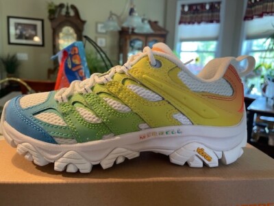 Mismatched Pair of Merrell Moab 3 Gradient Womens Sneakers *2 different sizes*!!