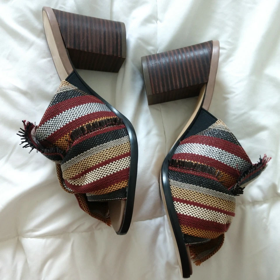 Sandalia Nine West Byron a Rayas Tacón Deslizable Talla 9 Foto 4 de 4