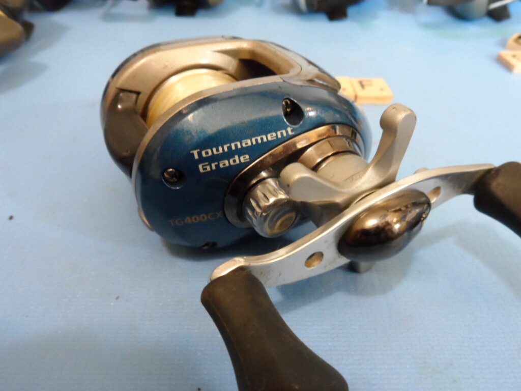 U2084 PF Quantum TG400CX BAITCASTER FISHING REEL TOURNAMENT GRADE