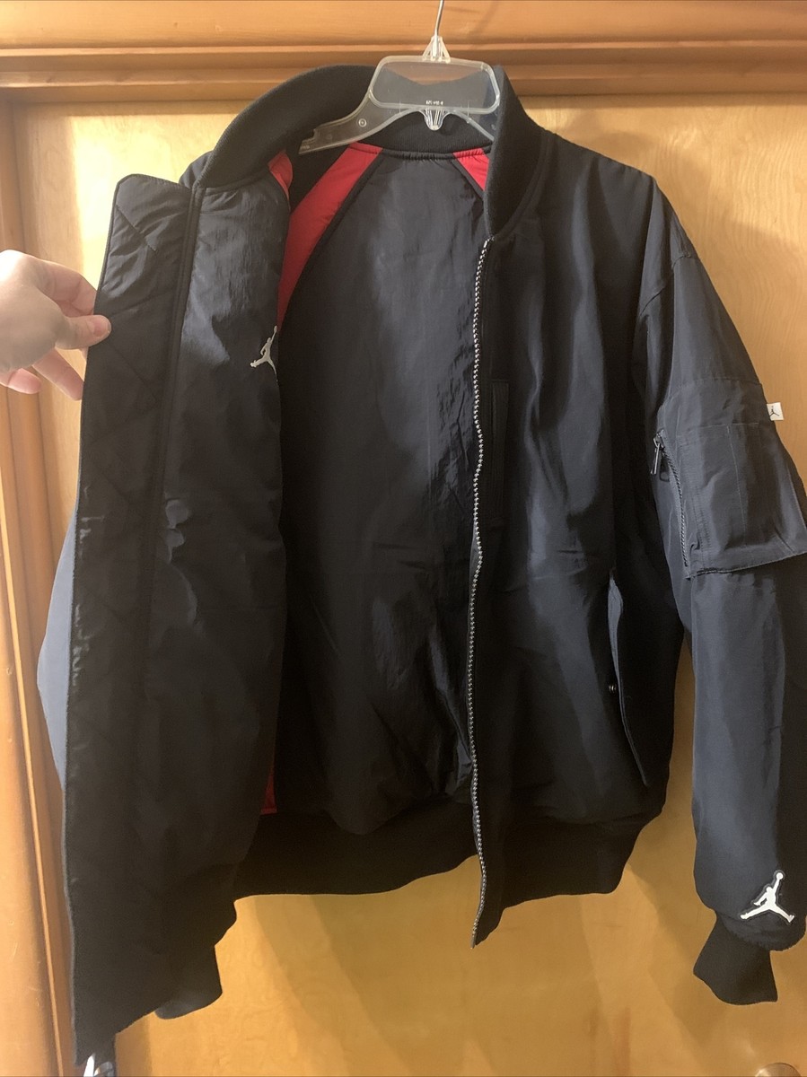 AIR JORDAN MA-1中綿ジャケット Nike Air Jordan Essentials MA-1 Reversible Retro Bomber