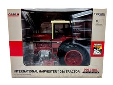 1/16 International Harvester 1086 Tractor With Duals, National Farm Toy Museum
