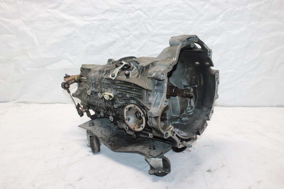 2000 PORSCHE BOXSTER 986 CONVERTIBLE #313 MANUAL TRANSMISSION 2.7L 00-04 - Image 3 of 4