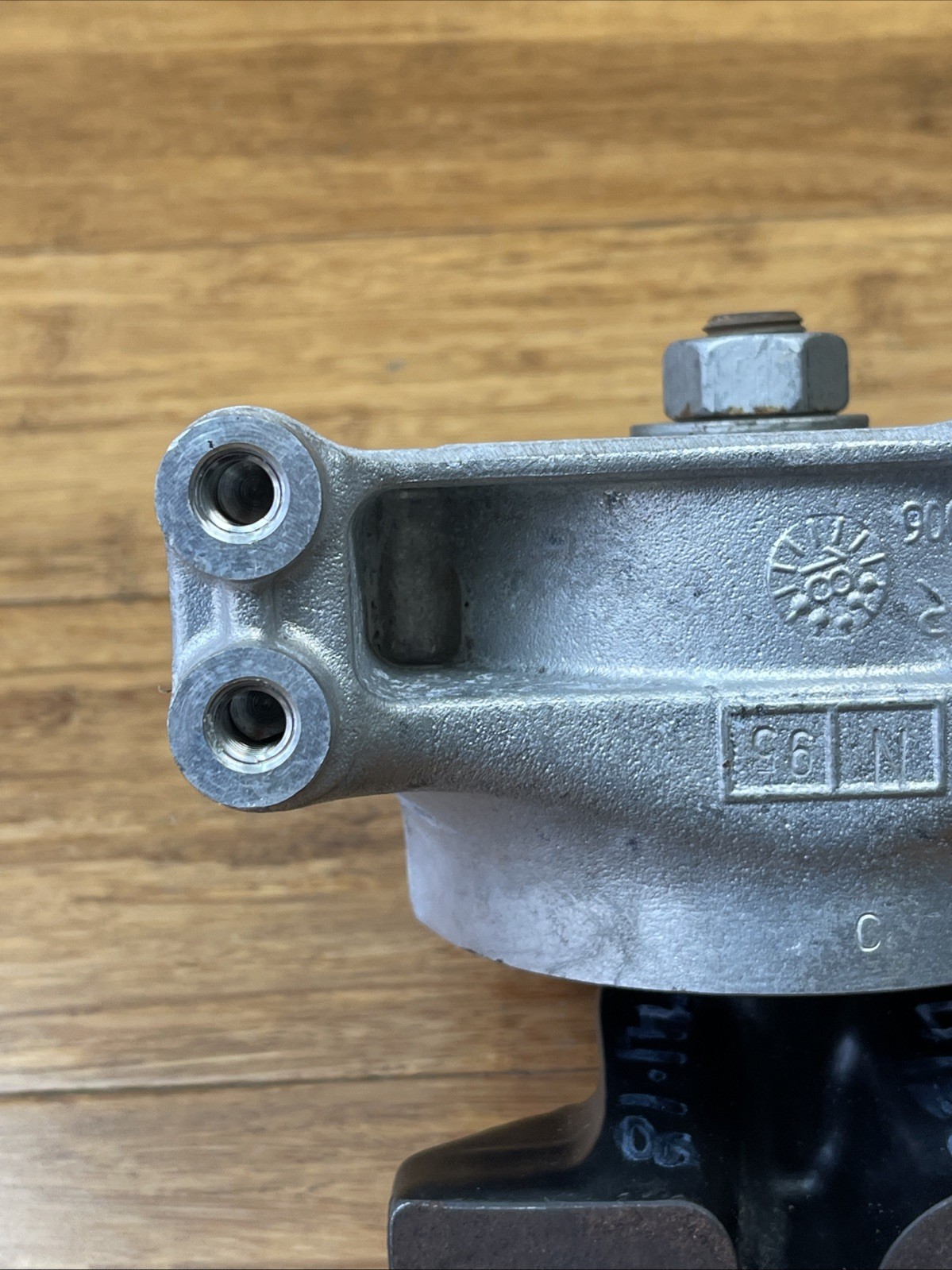 2018-2020 Ferrari Portofino F164 Front Right Transmission Mount 10k Miles OEM