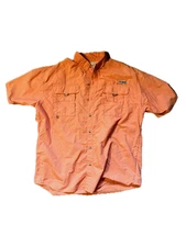 Columbia Shirt Men’s large Salmon color  PFG Bahama Short Sleeve Fishing preworn