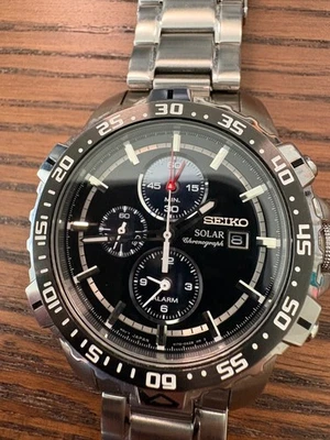 Seiko Solar Herrenuhr Chronograph - SSC299P1 | Stainless Steel - Bild 1 von 4