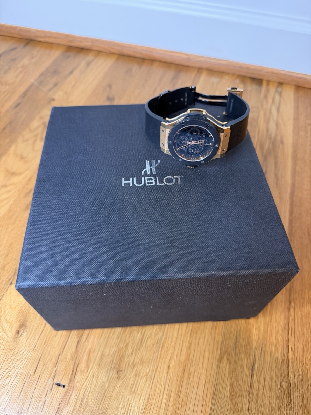 Hublot Big Bang Aero Bang 44mm 18k Rose Skeleton 310.PT.1180.RX Limited /500 Box