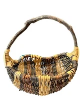 Vintage Buttocks Gathering Basket God’s Eye Primitive Rustic Wooden Handle