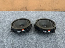 KIA STINGER 18-23 OEM FRONT LEFT AND RIGHT DOOR SPEAKERS HARMAN KARDON (PAIR)