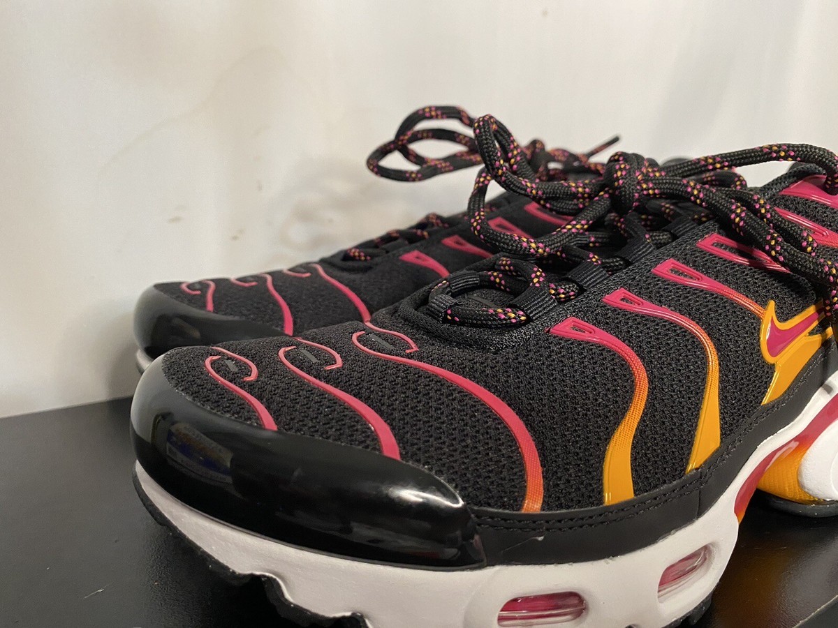 靴 Nike Air Max plus Nike Air Max Plus GS Black Pink White Orange DX9264-001 Size 5.5Y