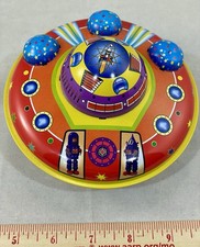 Classic TIN ROBOT FLYING SAUCER / 5" Diameter Wind-up Toy KR 