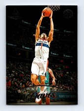 #166 2022-23 Chronicles Luminance Base ) Johnny Davis RC Wizards