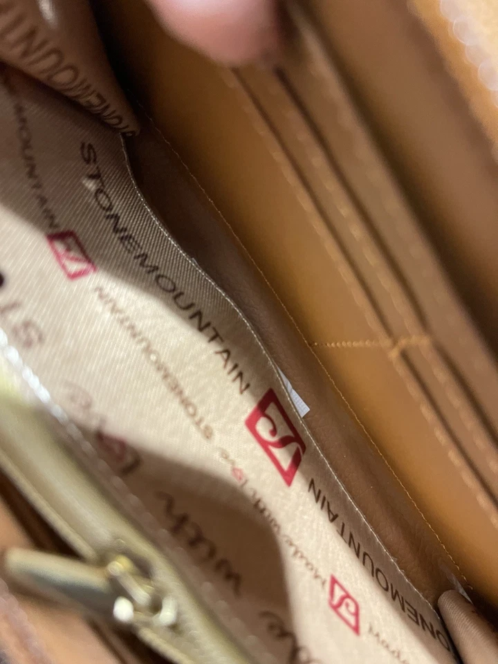 Cartera de muñeca de cuero Stone Mountain Foto 3 de 4