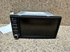18-19 Nissan Sentra AM FM Radio Receiver w/ Display OEM LKQ