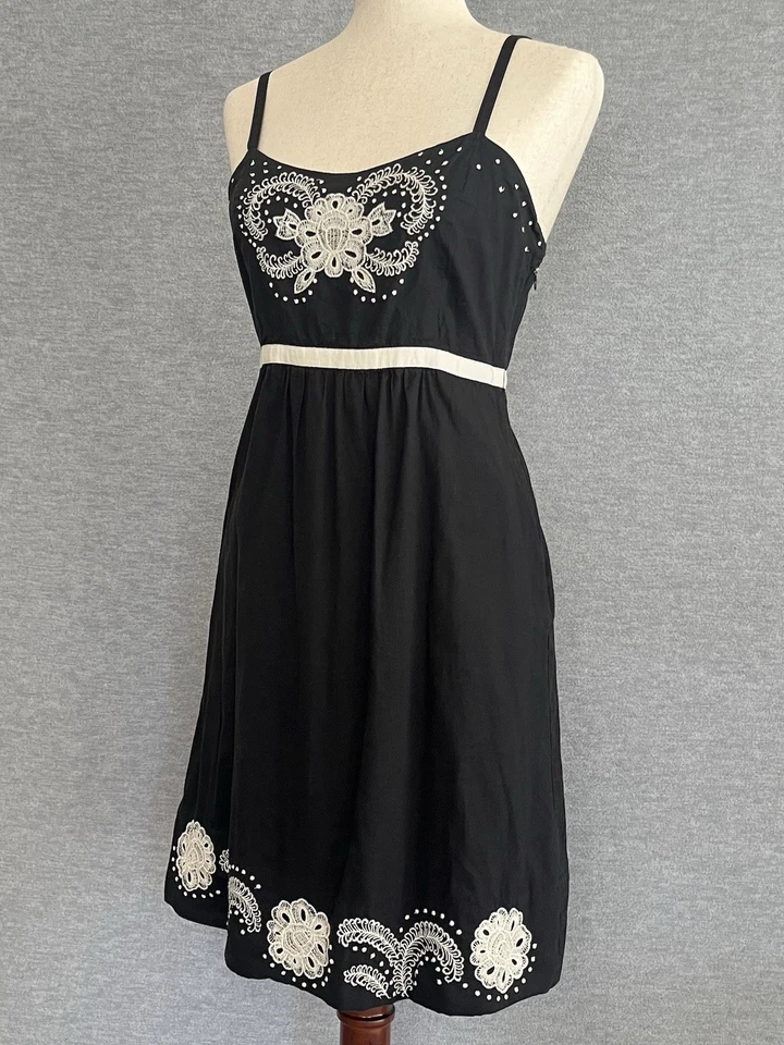 Vestido Babydoll Moulinette Soeurs Y2K Talla 4 Bordado Delicado Cuello Corazón Foto 3 de 4