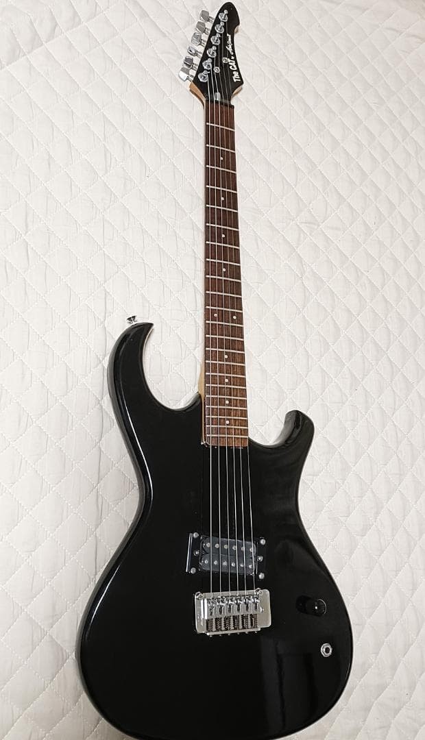 Aria Pro II The Cat Black 1996 W/Gig bag Electric Guitar Used From