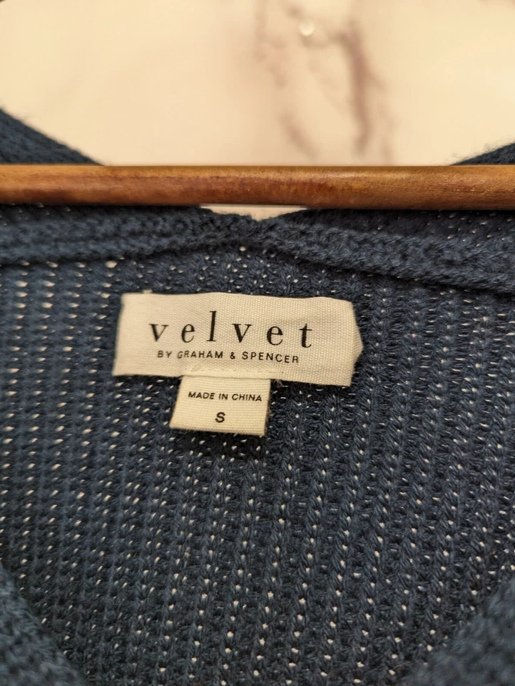 Velvet Graham & Spencer Sweater Womens Small Blue Wool Blend V Neck Pullover  - Image 3 of 4