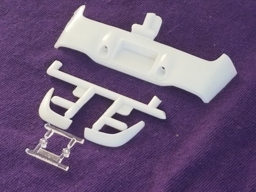 PANTONE ANTERIORE GTX 1971, INDICATORI DI DIREZIONE, SPOILER MENTONIERA da Revell 1:24 Model Kit - Foto 2 di 10