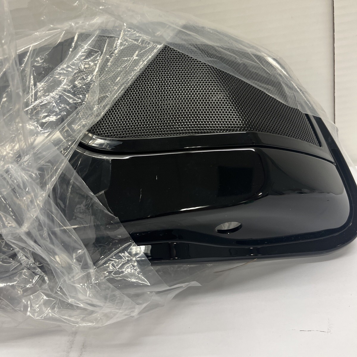 Black Saddlebag Speaker Lids XF111529-05 | eBay