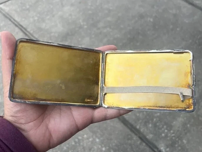 Hermoso estuche antiguo japonés de plata de exportación con dragón Foto 4 de 4