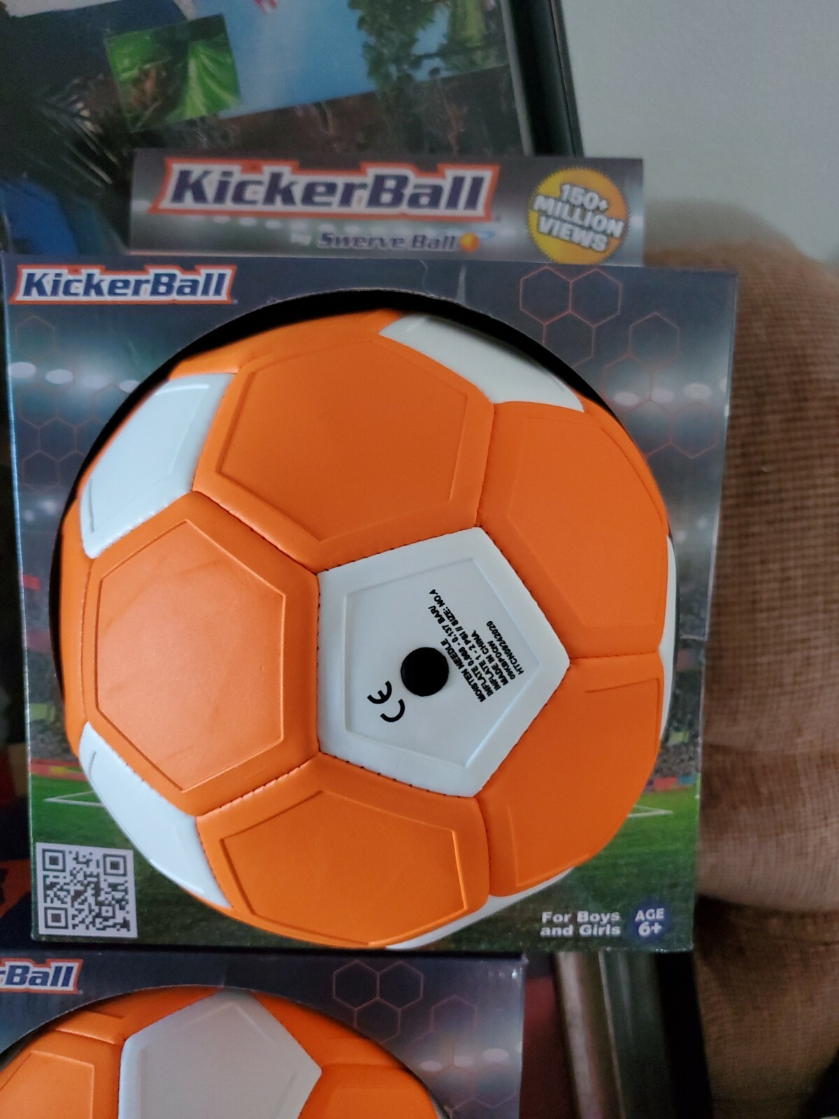 KICKERBALL by SWERVE BALL SOCCER BALL SWERVES AND CURVES BRAND NEW