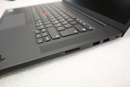 Lenovo THINKPAD X1 Extrême G4 16 " Wuxga i7-11800H 32GB 2TB RTX3060 WIN11 3J.GAR - Photo 4/10