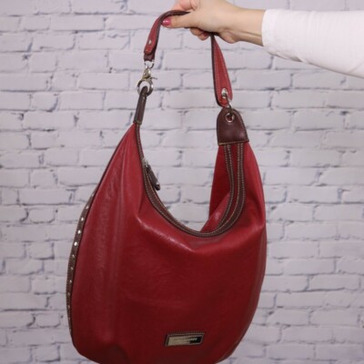 NWOT David Jones Paris red leather purse medium sized excellent condition 