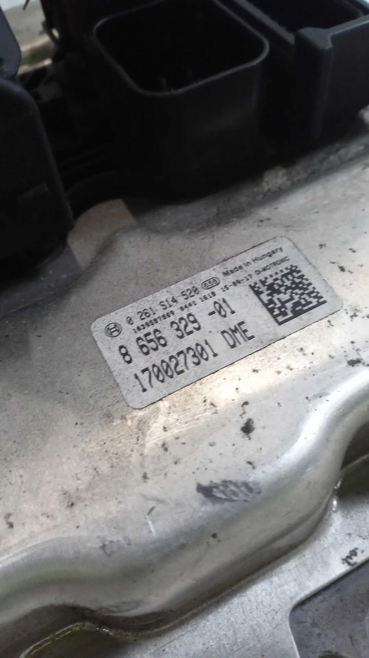 2016 BMW 550i GT Engine Control Module ECM Black OEM 589455 117K Miles - Image 2 of 3