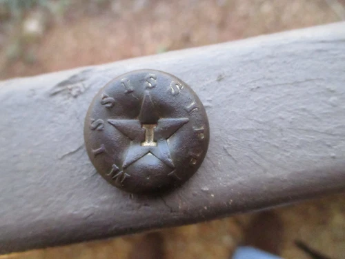 Civil War dug Confederate MISSISSIPPI  'I' Coat Button relic-Hyde & Goodrich