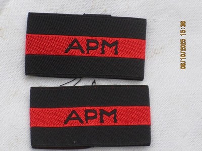Assistant Provost Marshall, APM   , schwarz/rot, 30x55mm