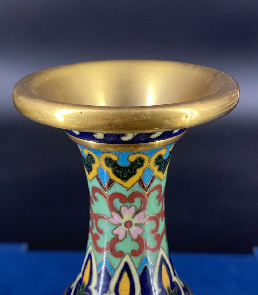 Ancien vase cloisonné chinois émail bleu paons oiseaux fleurs début XXe - Photo 2/4