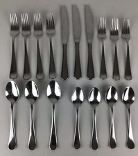 17 Pieces Hampton Silversmiths Knives Forks And Spoons 