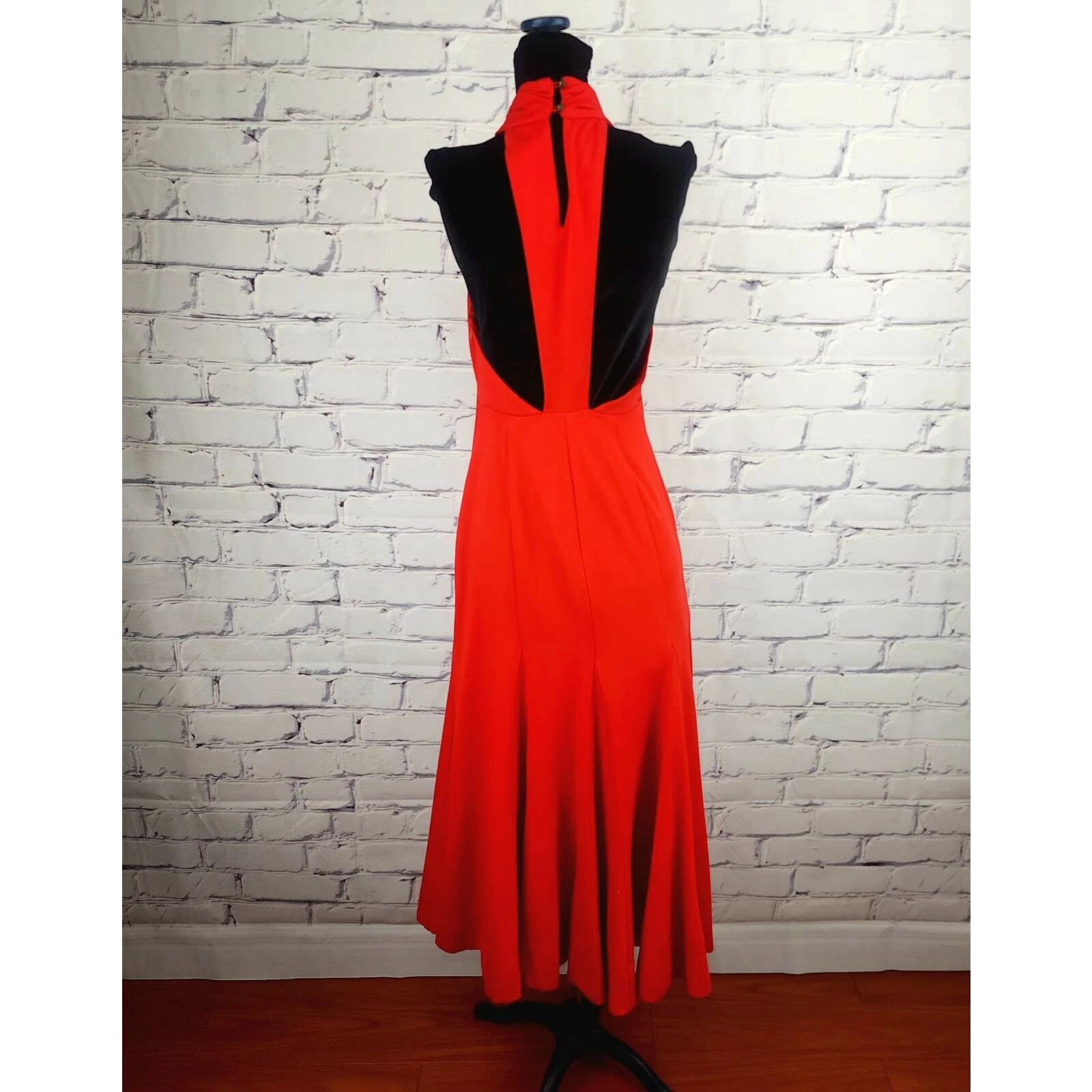 Abito Maeve Halter Flounced Midi Anthropologie Senza Schienale Romantico San Valentino