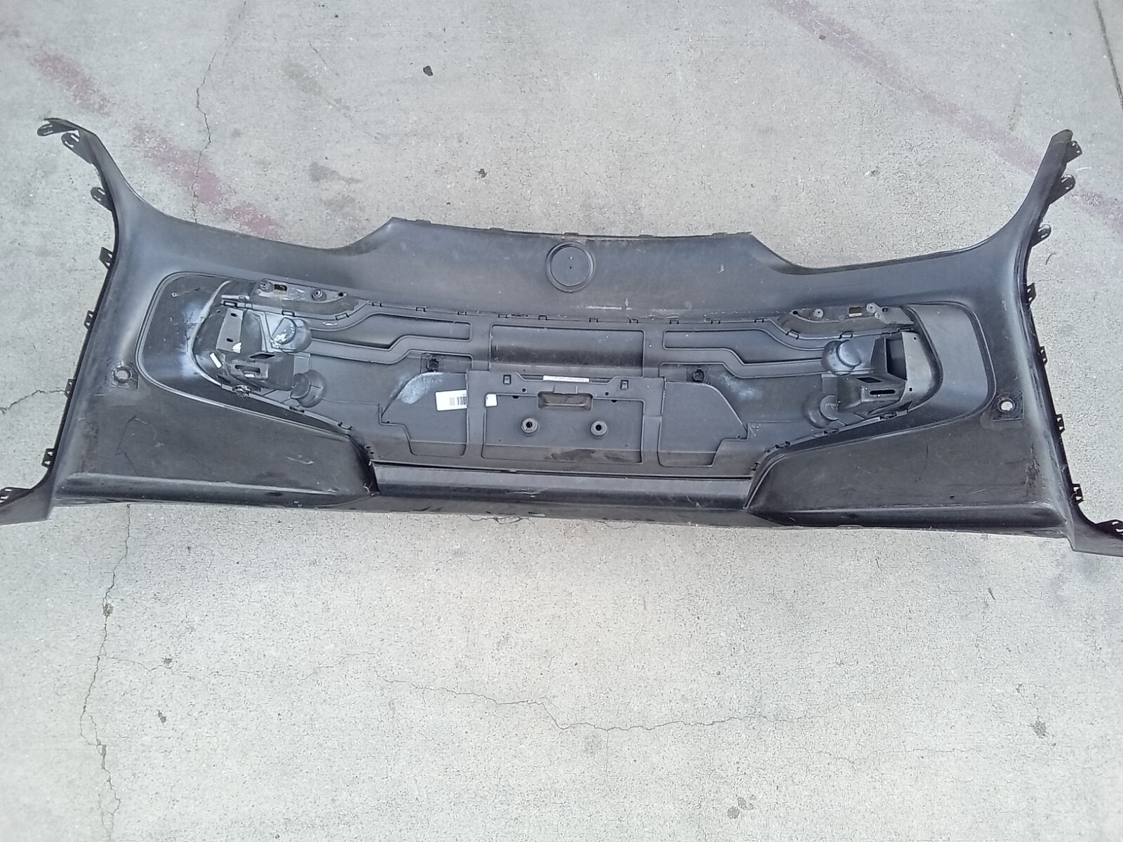 2014-2019 BMW I8 OEM REAR BUMPER COVER ASSEMBLY PROTONIC FROZEN BLACK