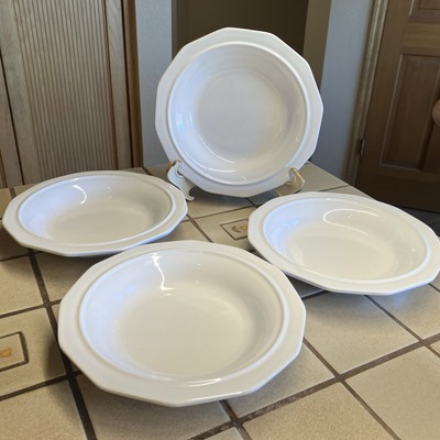 PFALTZGRAFF HERITAGE WHITE RIMMED PASTA BOWLS SET