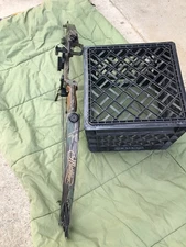 Mathews Solo Cam Feather-Light Compound Bow 80#Draw Weight 30” Length Camouflage