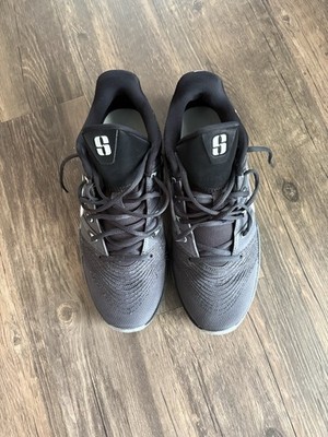 Nike Black Gray Mesh Low Top Basketball Sneakers Lace Up Rubber Sole