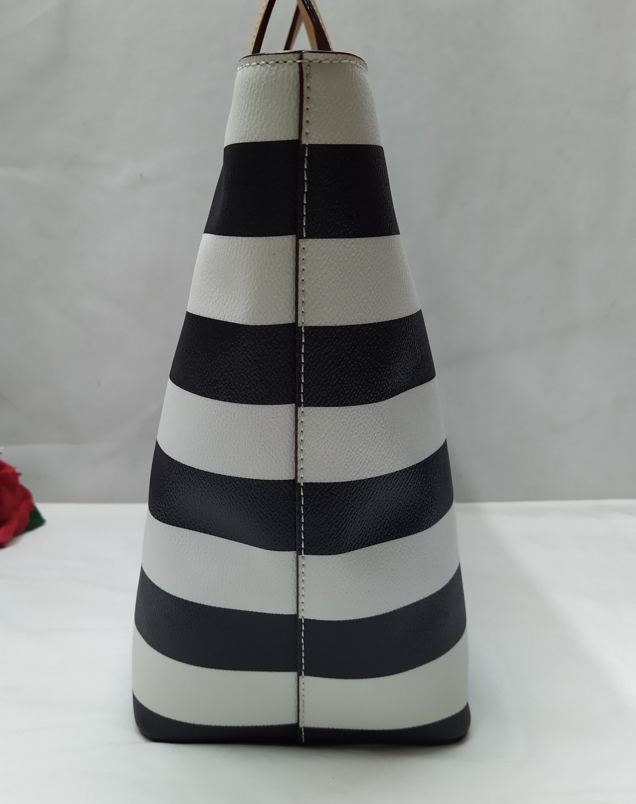 Kate Spade Black White Stripe Leather Double Handles Zipper Tote Bag thumbnail 5