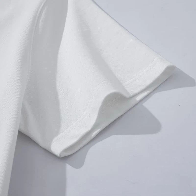 Women's T-shirt with Mom You're The Queen Of Heart Unisex White Cotton Tee Shirt - Image 3 of 4