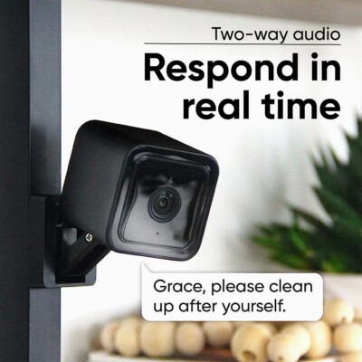 NEW BLACK WYZE CAM v3 SECURITY, PET,  CAMERA, STARLIGHT SENSOR 2 WAY AUDIO