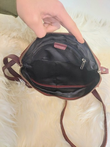 Wise Owl Soft Pebbled Real Leather Crossbody Handbag Purse Adjustable Burgundy - Picture 10 of 11