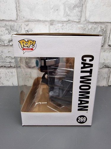 Funko POP Heroes Figure : DC Jim Lee Deluxe #269 Catwoman, new, special ed - Picture 2 of 5