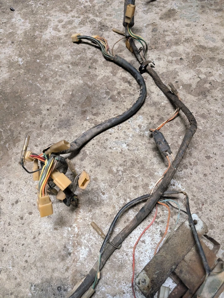 Arnés de cables principal Suzuki Tc100 Ts100 P/N:36620-25303 Foto 4 de 4