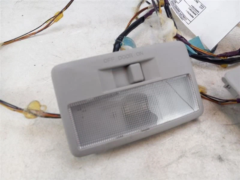 2007 MAZDA CX-9 REAR 3RD ROW DOME LIGHTS 2 PIECE 8694 - Image 2 of 4