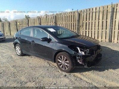 Used Right Tail Light Assembly fits: 2014 Kia Forte incandescent Sdn lid mounted