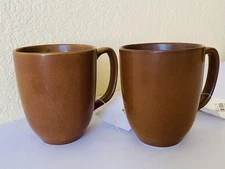 SET of 2 The Cellar REACTIVES Amber Rusty Coffee Tea Ceramic MUGS 14oz Brown NEW