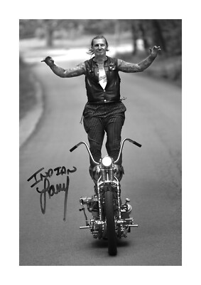 Indian Larry 1 A4 signed Poster mit Rahmenwahl