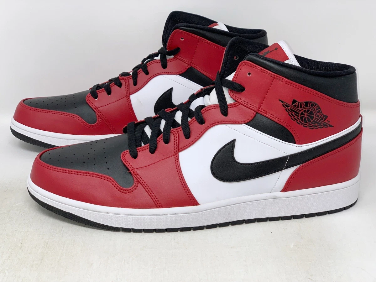 Air Jordan 1 Mid 'Chicago Black Toe' Red Sneaker, Size 8 BNIB 554724-069